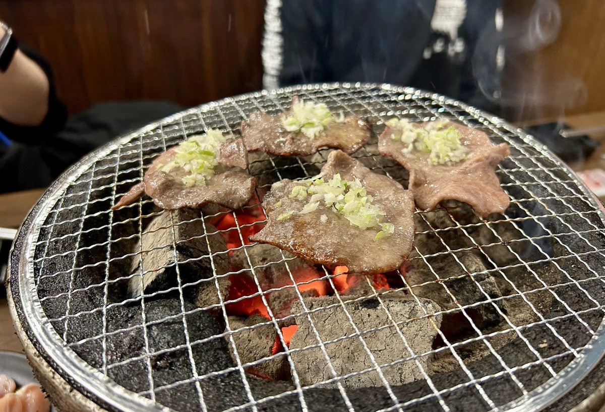 テンプル川上 tweet media
