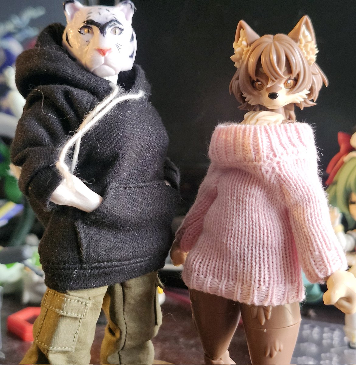Wolfy08th's tweet photo. Finally finished my custom tigress! #furry #customactionfigure https://t.co/FYiHdYJVqt