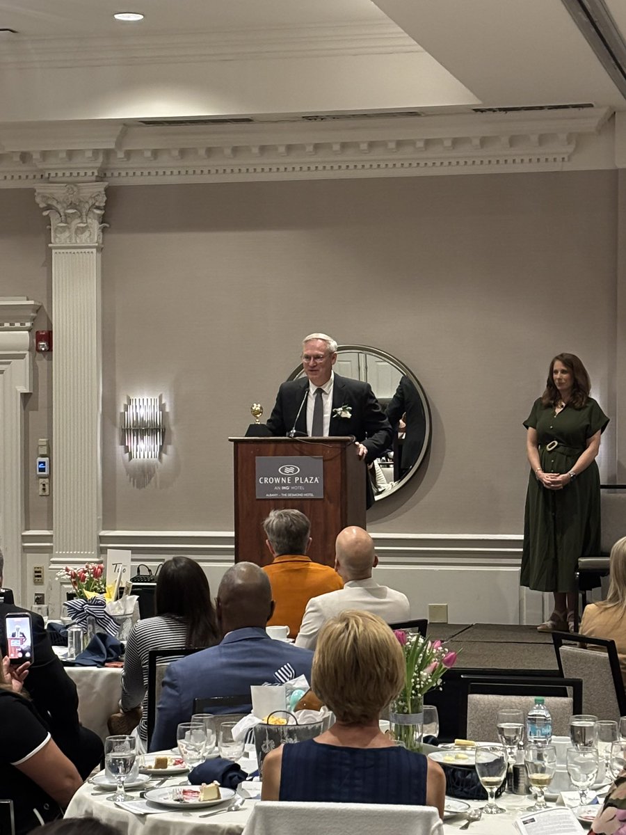 SAANYS's tweet photo. Congratulations to the NYS Elementary School Principal of the Year, Jim Conway! @LakeGeorgeCSD https://t.co/KQOF2xFcsF