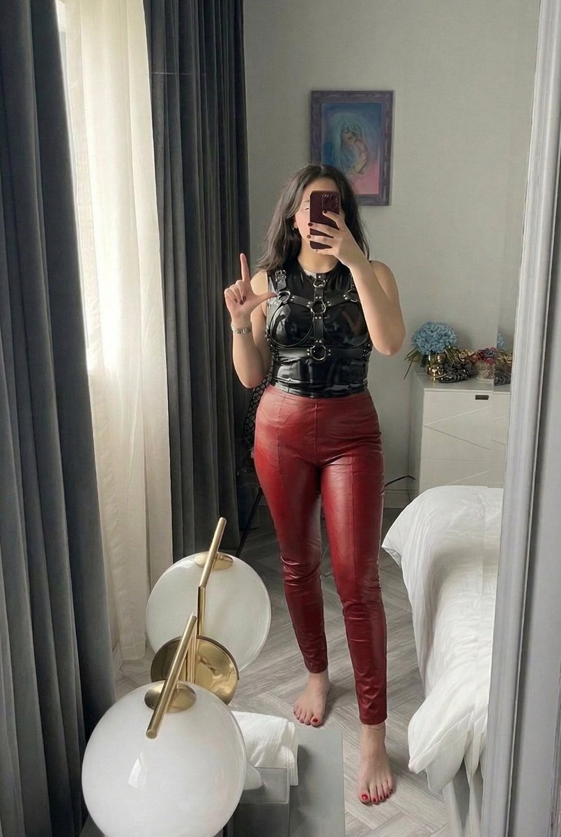 Dominatrix Rabika tweet media
