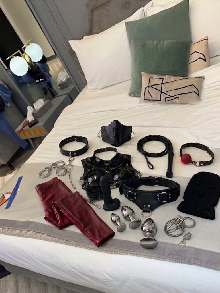 Dominatrix Rabika tweet media