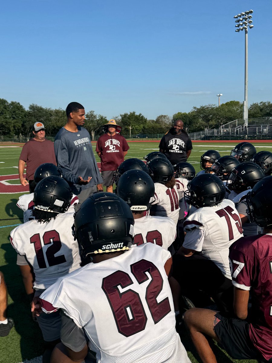 CoachAntCollins's tweet photo. All the glory to the man above 🙏🏾Big thanks to @CoachTStreet for coming out to visit our Jags…Football &amp; Ministry https://t.co/BSfGxnGezN