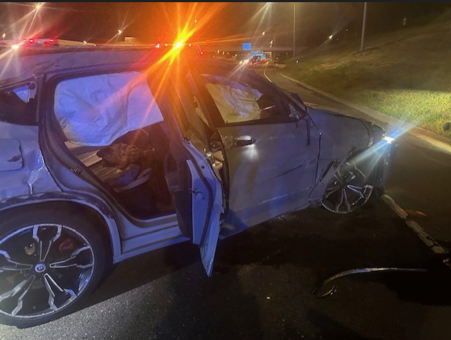 fox12oregon's tweet photo. Man charged after police chase, crash injures other driver on I-205 in SE Portland >> https://t.co/sLYLxMih49 https://t.co/gNd06jL2JZ