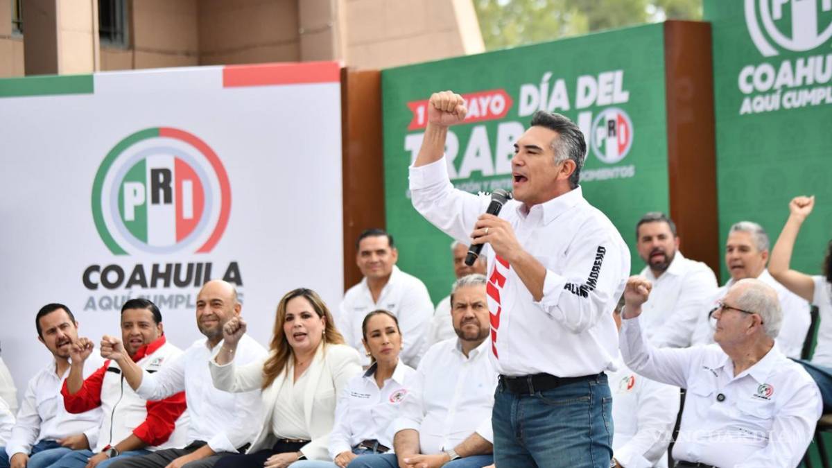 AmaneciendoMx's tweet image. Alejandro Moreno contrasta estabilidad en Coahuila con crisis de Morena a nivel nacional

El dirigente priista delineó una dicotomía entre el orden en la entidad y la división que atribuye al partido en el poder en…

amaneciendo.com.mx/alejandro-more…

#alejandro #moreno #contrasta