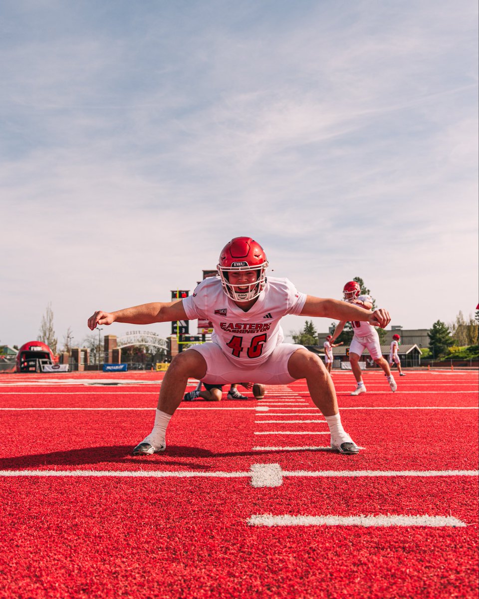 EWUFootball's tweet image. Back on the Red 🦅

#GoEags #EKG