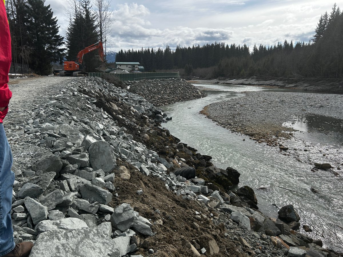 AlaskaCorps's tweet photo. The U.S. Army Corps of Engineers – Alaska District and City and Borough of Juneau continue to advance work on Phase 2 of the ongoing PL 84-99 Advance Measures Mendenhall Glacial Outburst Flood project.

See the weekly update here: https://t.co/S5DUpIcQxS https://t.co/IsxHCpW0U6