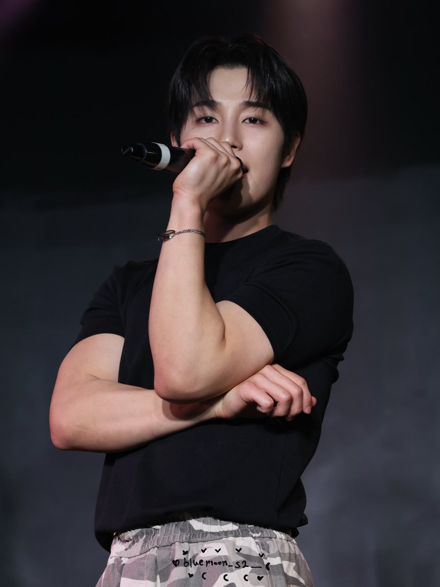 bluemoon_s2__'s tweet photo. 260430 2부

#ASTRO - confession

#디아즈 #DIAZ #신우 #SINWOO #シヌ #ミンゴン 
#DIAZ_DEBUT_PROJECT
@diaz_ezent https://t.co/iI9r176km3