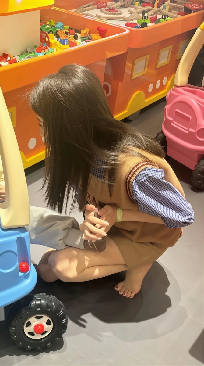 何日花又开 tweet media