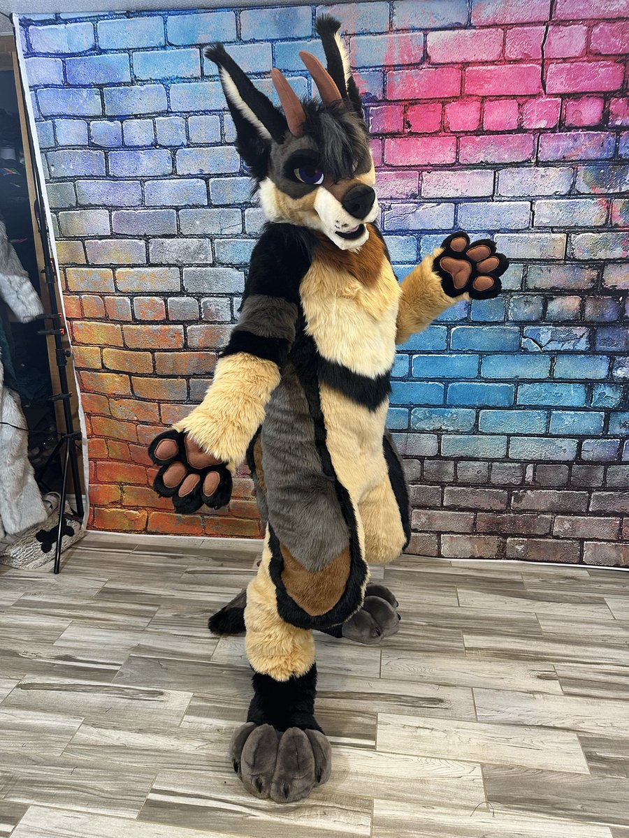 @madefuryou.com tweet media
