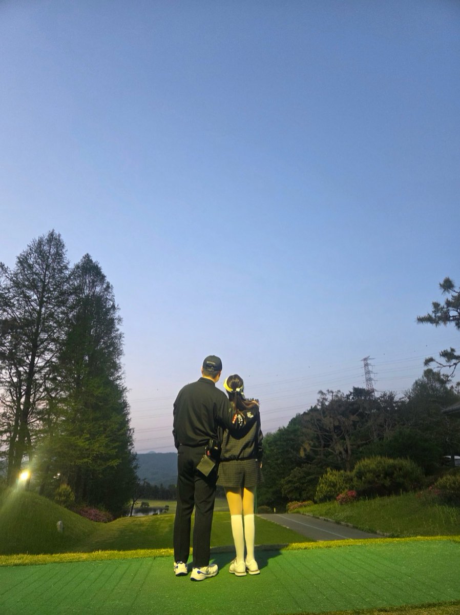 쭈비니 tweet media