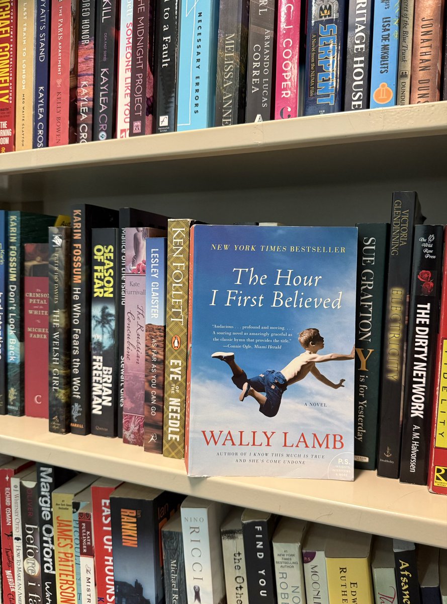 BookEndsNorth's tweet photo. Hidden gems are waiting for you at BOOKEnds North! Lots of incredible reads! Perfect for a cozy weekend! 
At BOOKEnds North, treasures like these are almost always just $1 each! (Cash only, please! 
Go to BOOKEnds North
Inside North York Centre, 5120 Yonge St. Toronto. https://t.co/t4YVH5v3ih