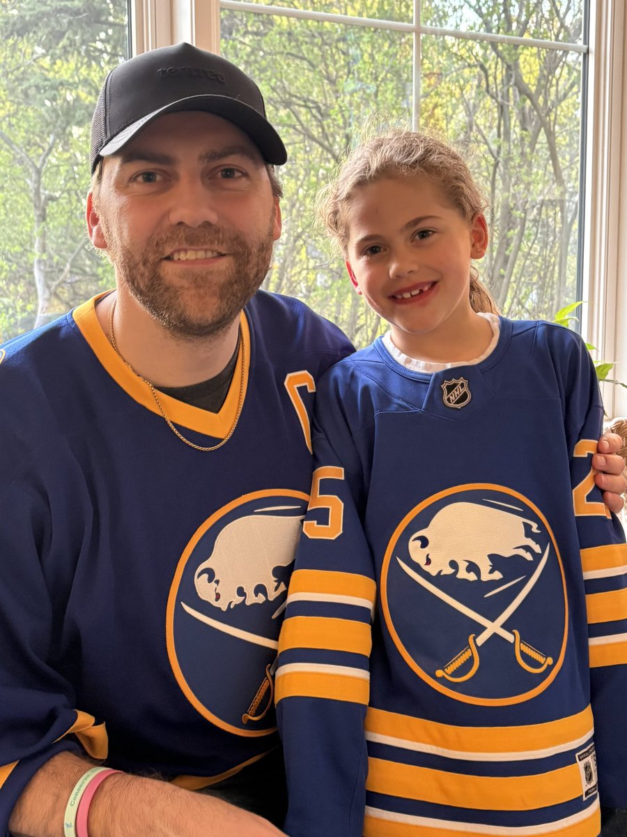 jerrodedson's tweet photo. Rooting for our @BuffaloSabres tonight from Mississauga! https://t.co/dA8y6lcJoN