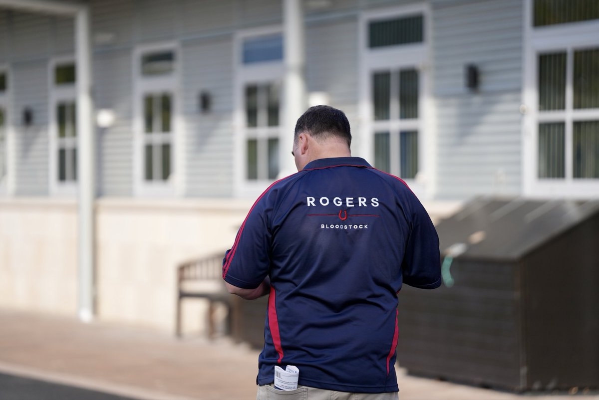 NewgateFarm's tweet photo. 🔎 @rogersbstock on the hunt for another Golden Slipper winner from the Newgate draft!

Stop by Barn B to inspect our @inglis_sales Weanling draft📍

#RaisingRacehorses https://t.co/jhVxCo2vnj