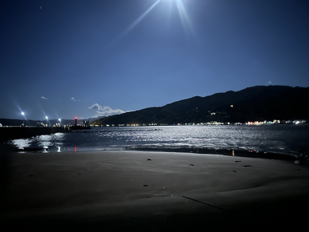 kohei_092's tweet photo. 地元の海がこんなに落ち着く場所だとは
知らなかったよ。 https://t.co/q24rdMY01M