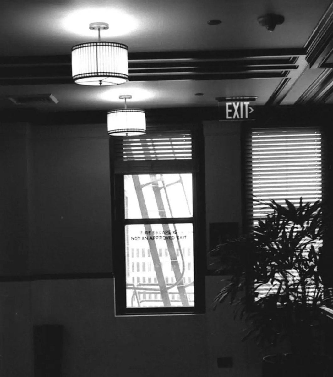Morales4SDMayor's tweet image. #Sacramento #California 
FireEscape is Not 
an Approved Exit