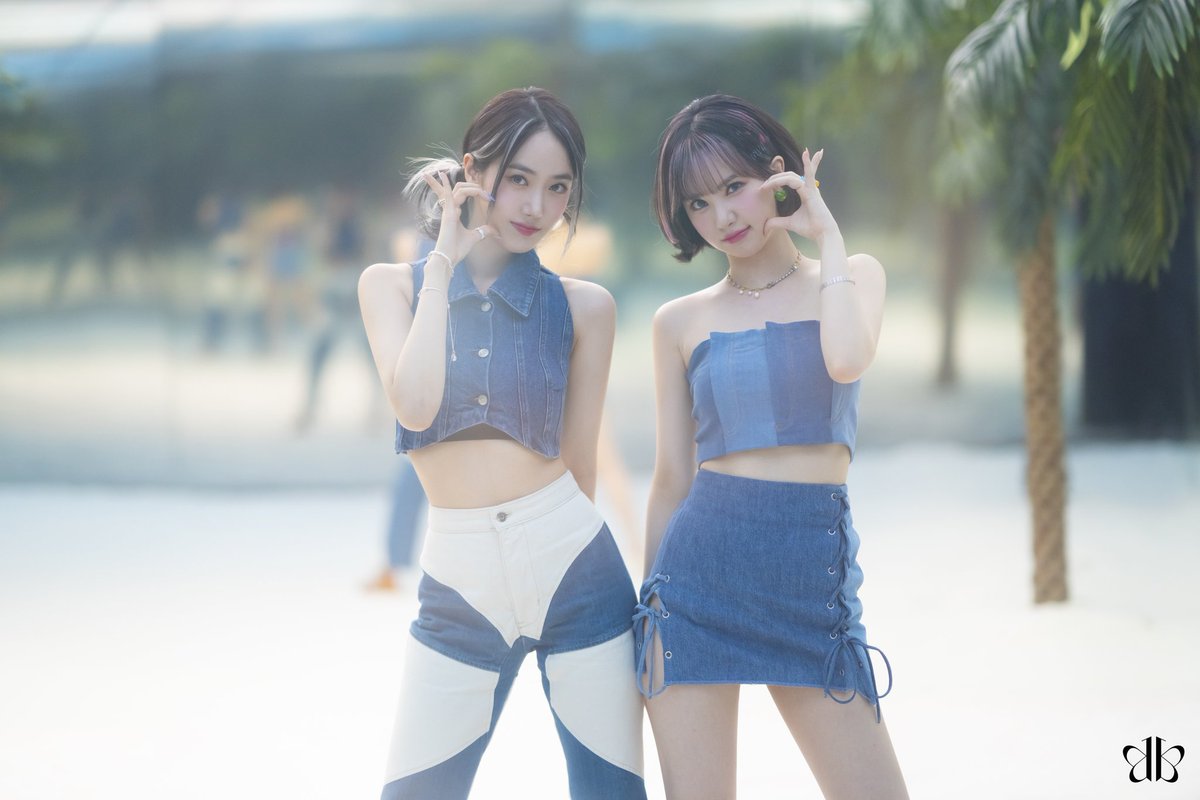 ฅ^•ﻌ•^ฅ | 𝕷𝖆 𝕷𝖆 𝕷𝖔𝖛𝖊 𝕸𝖊 | tweet media