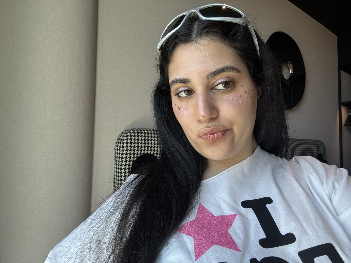 shaked⭑ tweet media