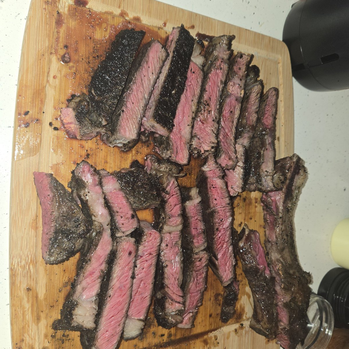 PhinFan305's tweet photo. A few ribeyes https://t.co/sStk1CF5ve