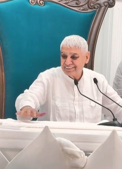 जिसने सृष्टि रची, वही सत्य है। परमात्मा का ज्ञान ही जीवन का असली मार्ग है। जीव-जंतु, जंगल से लेकर सब कुछ हर रचना उसी की पहचान है वह परमात्मा इस समय भूमंडल में संत रामपाल जी के रूप में विद्यमान है आओ उनकी शरण ग्रहण कर मोक्ष का मार्ग प्रशस्त करें।
#GodMorningSaturday #SaturdayVibes