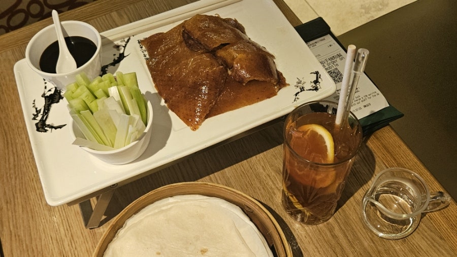 치치 tweet media