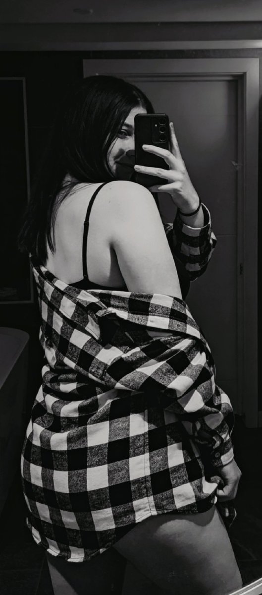 LiziWhiteBunny tweet media