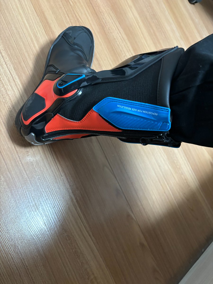骚猫靴男 tweet media