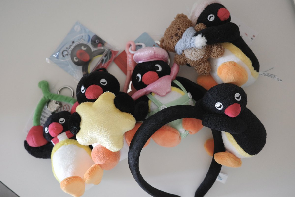 gurio_1022's tweet photo. ちょうど！台湾出張中の身内に色々買ってきてもらった🐧
売ってるやつ見て色々リクエストしたけど、ピングーお目目ｽﾔｧ率高くなった😌
カチューシャは可愛すぎて思わず🫶 https://t.co/bbSi2gw6Jf