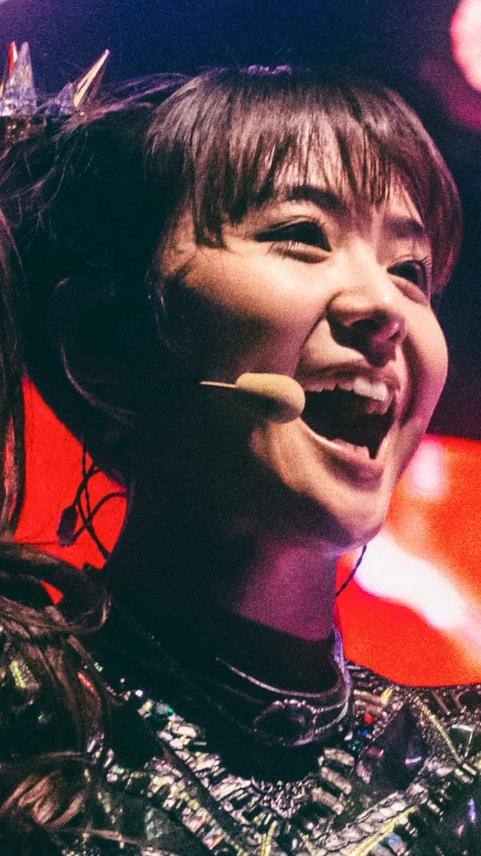 Ukiyometal_'s tweet photo. MOAちゃんの写真も絶対外せない 🐨
本当に綺麗で、見てるだけで幸せになる
またコロンビアに来てほしい 🥺😭😭😭

#BABYMETAL #MOAMETAL #もあちゃん https://t.co/egAvs7cvBj