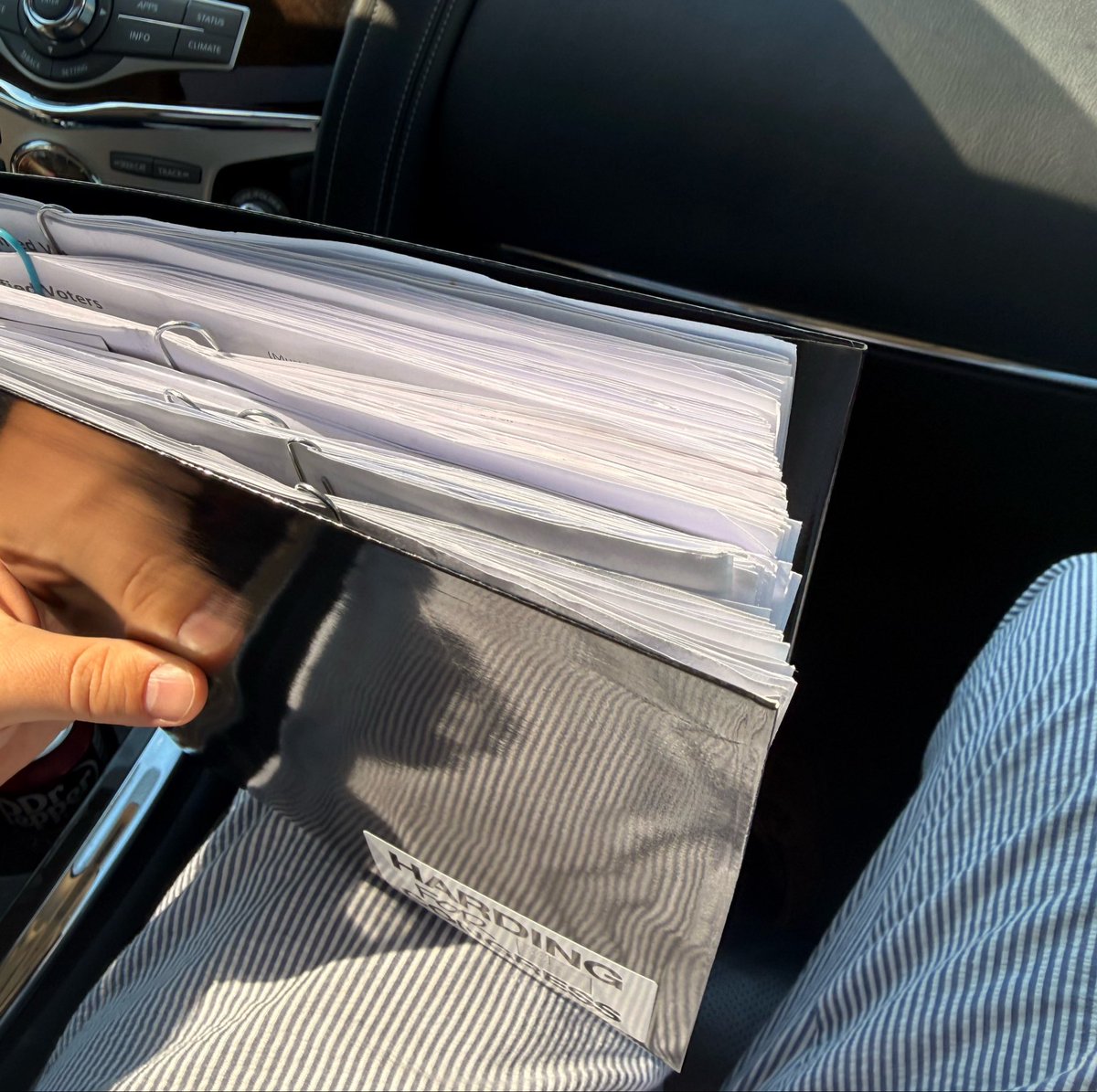 hardingphilip's tweet photo. MAY 1. HUGE TEAM WIN. 🇺🇸 Signatures submitted. Paperwork filed to get Philip A. Harding on the ballot for US Congress! This didn't happen alone. Huge team effort! YOU made this possible. America is made by us. Let's go Virginia! https://t.co/DKBwVGGd6i
#philiphardingforcongress https://t.co/oiBfxmVRhu