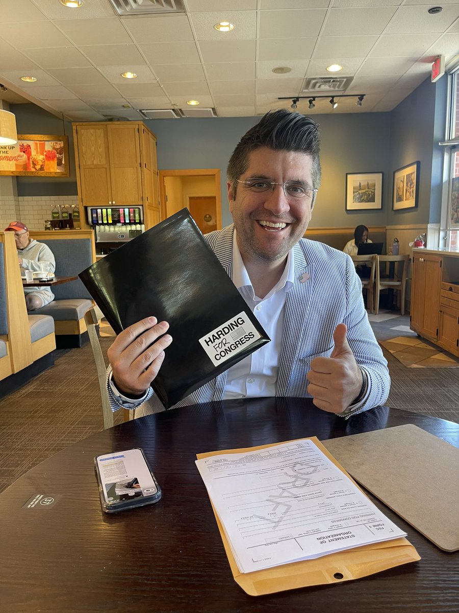 hardingphilip's tweet photo. MAY 1. HUGE TEAM WIN. 🇺🇸 Signatures submitted. Paperwork filed to get Philip A. Harding on the ballot for US Congress! This didn't happen alone. Huge team effort! YOU made this possible. America is made by us. Let's go Virginia! https://t.co/DKBwVGGd6i
#philiphardingforcongress https://t.co/oiBfxmVRhu