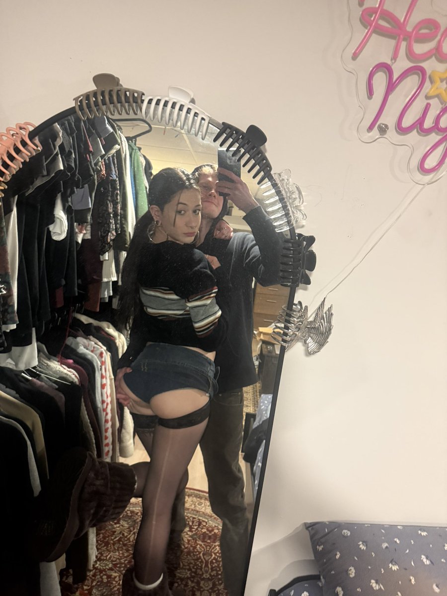 cunt617's tweet photo. https://t.co/yfxyQA9xOV