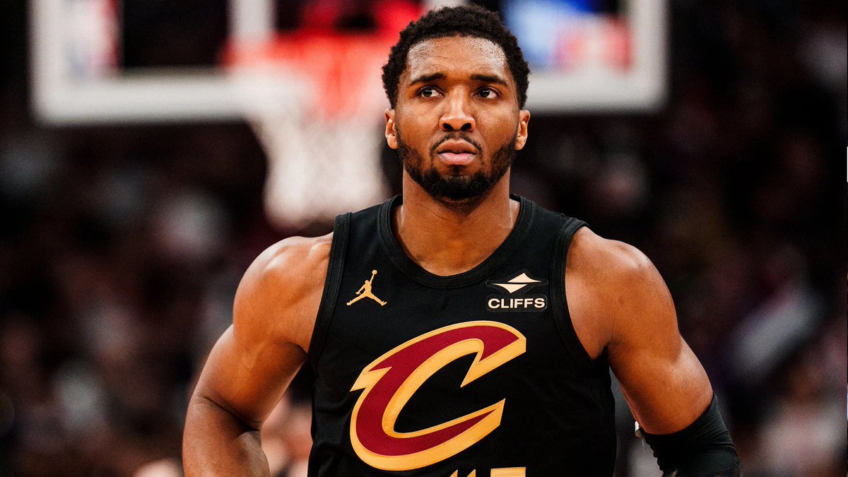 patrickglaser23's tweet photo. @cavs @Redfin This dude is truly sorry https://t.co/vdhLIU2kjY