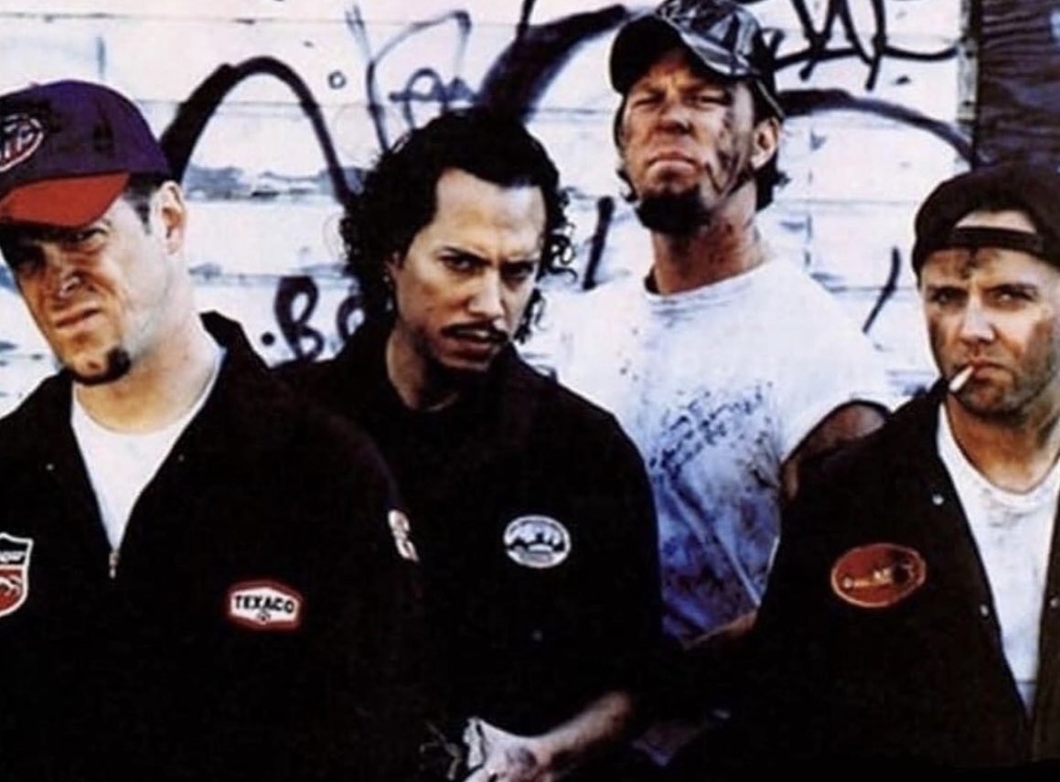 MetSince1981's tweet image. Felíz Día del Trabajador!
Happy Worker’s Day! 
#Metallica #FelízDíaDelTrabajador #HappyWorkersDay #FifthMember #MetFans #MetFamily #MS81 #METALLICASince1981