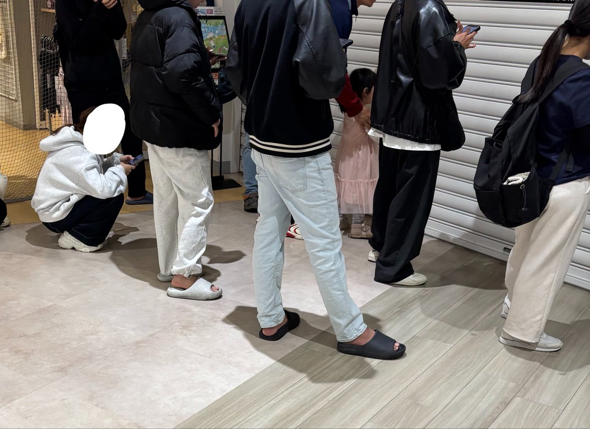 あしがる tweet media