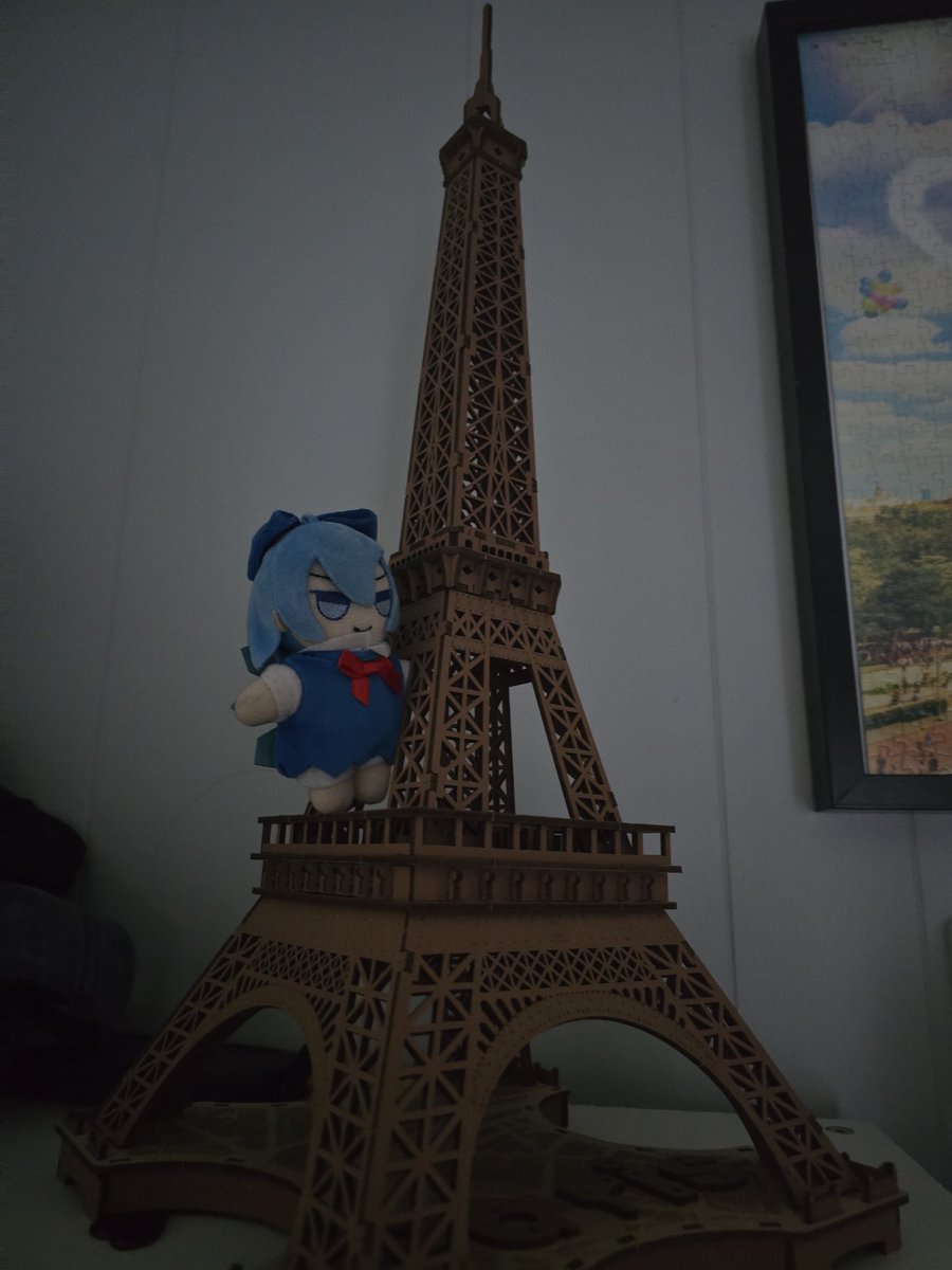 CirnoFumofumo's tweet photo. Who was in Paris?? https://t.co/bWpPWmTJG7