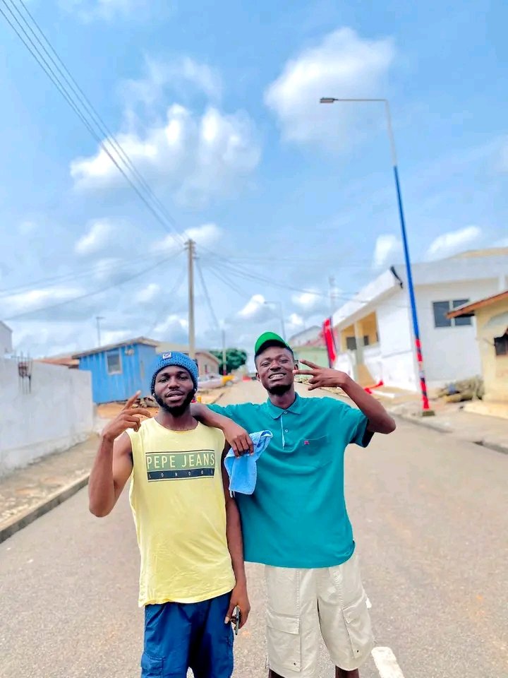 globalboykudom's tweet image. TAKE NOTE:
 Protect your Circles, Grow with them and Your Success awaits 
You.🤍🥳

W/ Okyere Friday Solomong 

Cc: Adu Bhackup 

©️: 2024

#brothers #goodlife #togetherness #oneness #lifestyle #advertlifestyle #bronisika