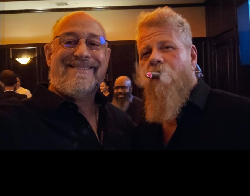 CoolmenRbornN64's tweet photo. A great photo of Michael @Cudlitz #PowerHungryPerformance at @rpbbuckhead ✨✨✨✨✨ https://t.co/IEMRH9wrVp