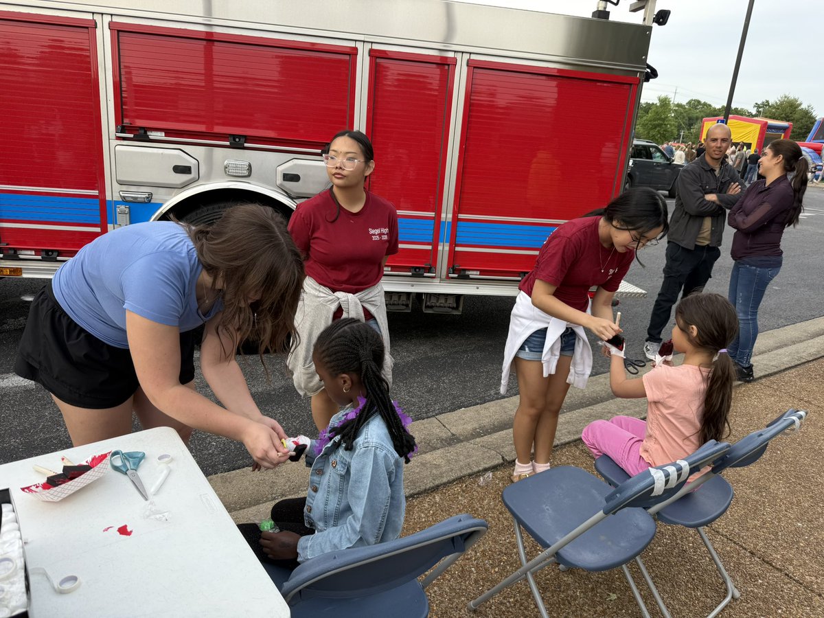 DemlRN's tweet photo. @sghhosa serving up the MASH tent at ESE’s spring fling tonight! @SiegelEagles https://t.co/YNPThnJsF8
