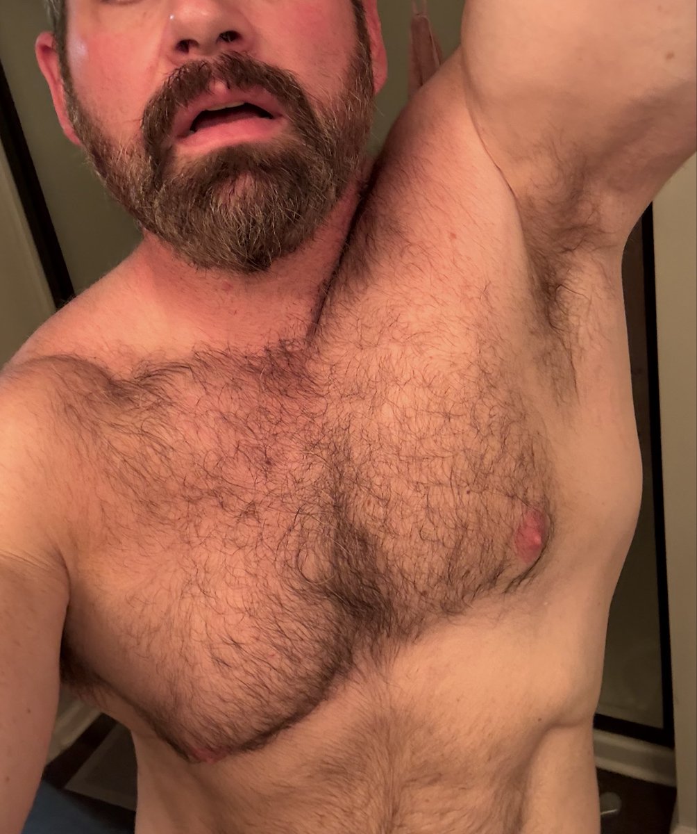theMuscleDaddy's tweet image. Happy Friday. What are we getting into this weekend? 

Come play with me: onlyfans.com/themuscledaddy2

#muscle #muscledaddy #daddy #pits #naked #armpits #gay #gaydaddy #bi #bidaddy #strong #biceps #arms