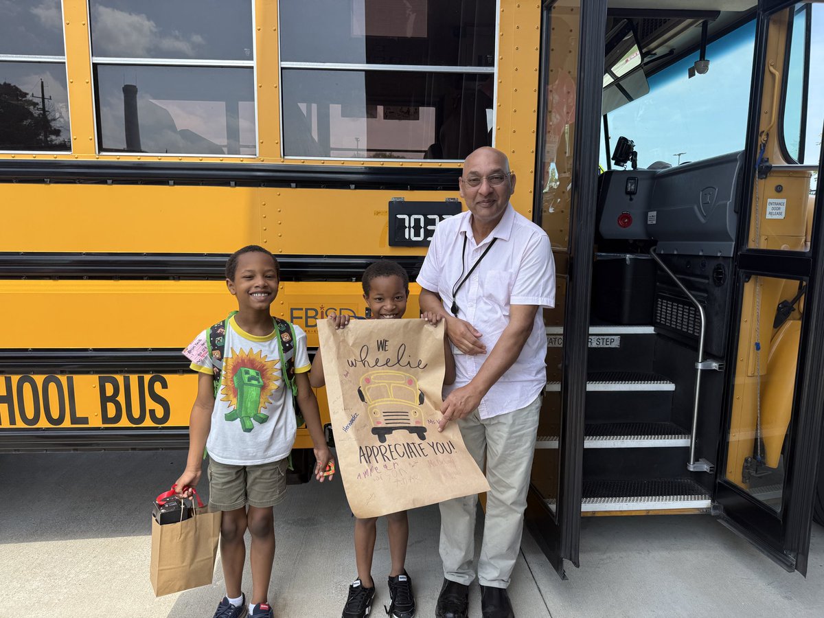 Lakeview Elementary tweet media