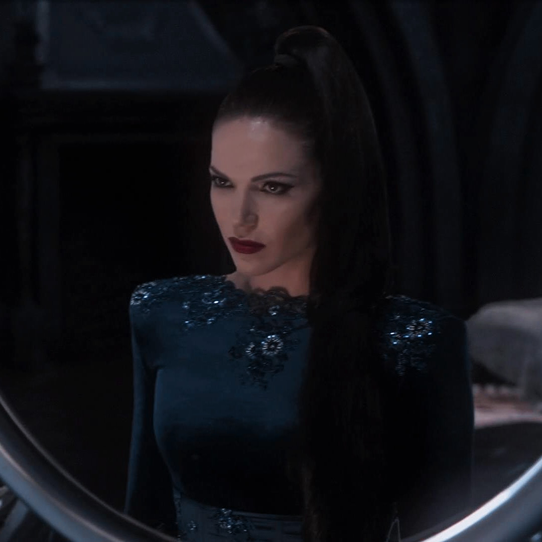 evil queen & ef regina tweet media