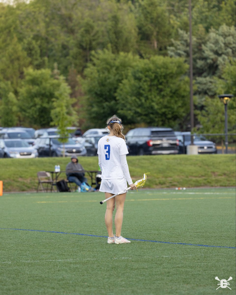 carmelgirlsLAX's tweet photo. Keeping composure.
#NGEE https://t.co/m9FOz1GtbJ