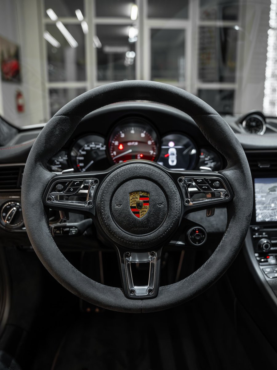 Porsche 911 Carrera 4GTS 🤍