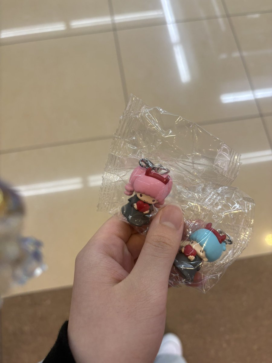 かれん tweet media