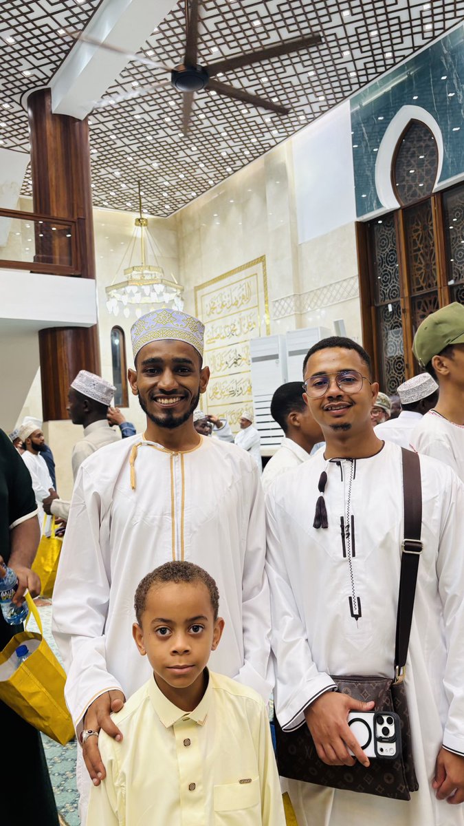 AhmedLaden31's tweet image. It was truly a grace and a heartfelt honor to witness the union of the blessed families of Al-Mazrui &amp;amp; Al-Badai. May this beautiful joining mark the beginning of a strong, loving &amp;amp; prosperous life together, filled with barakah, unity &amp;amp; endless happiness. 8:28, #joy @AhmedLaden31