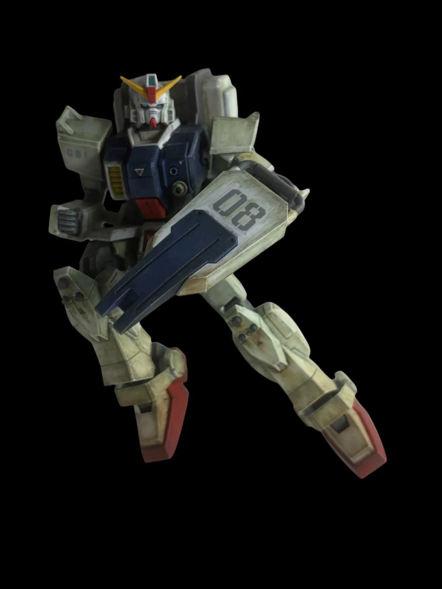 Hypnocrite's tweet photo. #gunpla time! This one was a long time coming. As soon as I watched 08 MS Team last year I knew it was how I’d truly test my weathering abilities. That show is so grounded in the grime of war I couldn’t ignore that aspect when building the 79-G ground type. 🧵1 #gundam #plamo https://t.co/XDh1MjUp7J
