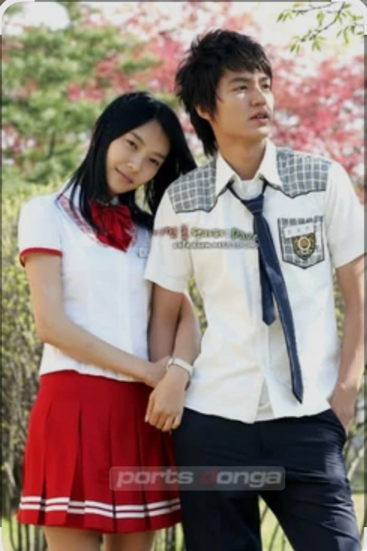 Pat_ty7Minoz's tweet photo. "Muckerel run" Is the oldest series I've seen of Minho, it's from 2007. It's a student comedy where Minho showcases all his innate comedic talent even in his teenage years. It's so funny🤣😆
#LeeMinho 💜
#Muckerelrun
#Minoz
#20thDebutAnniversary https://t.co/aqPPHXwio1