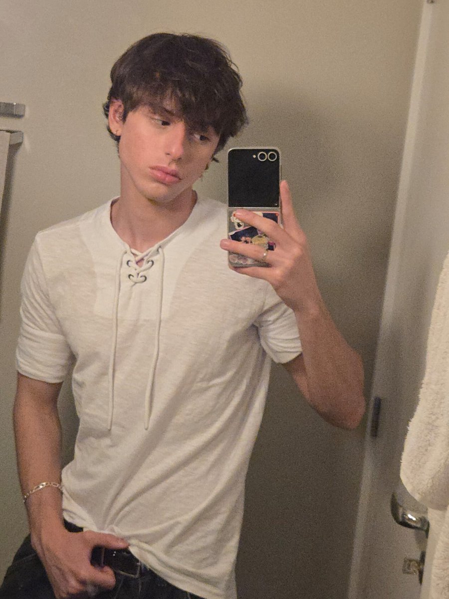 ‘gus tweet media