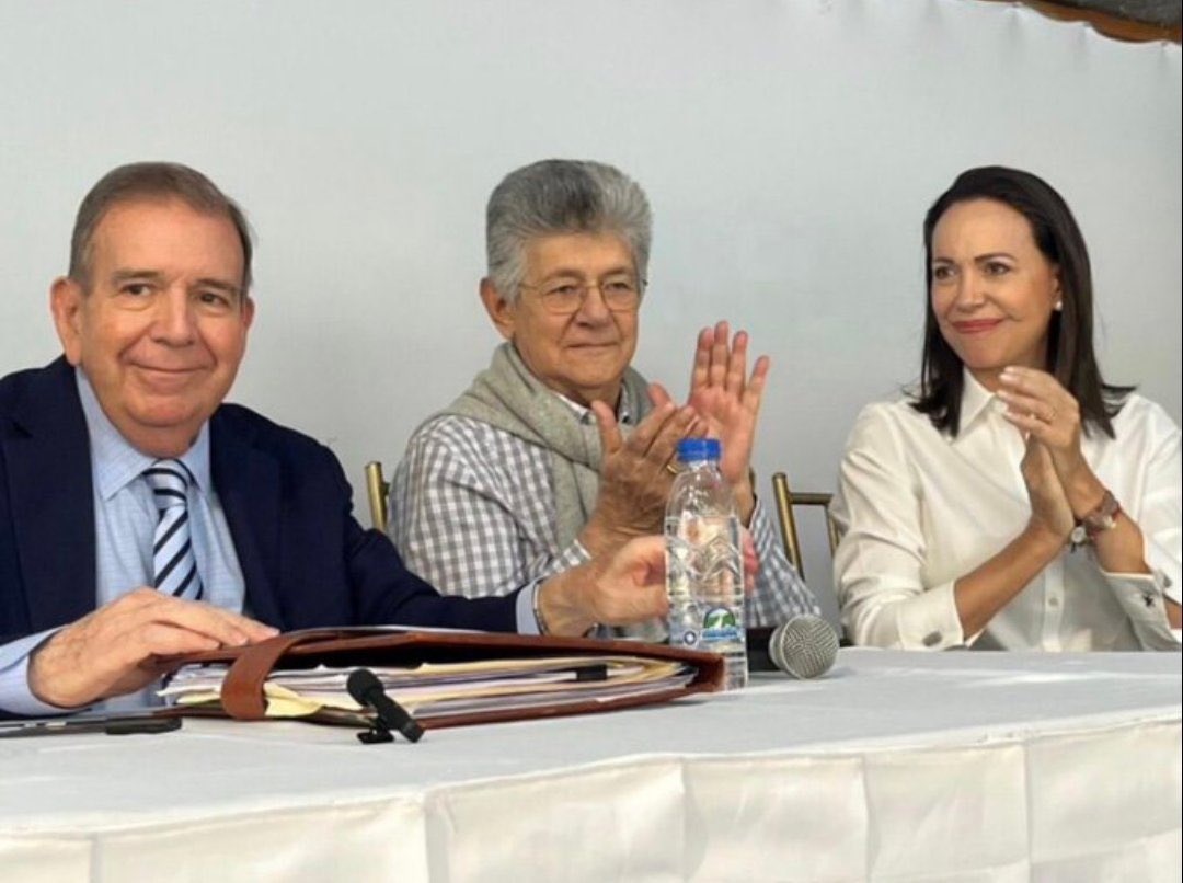 Sigue usted haciendo el ridículo de turno.