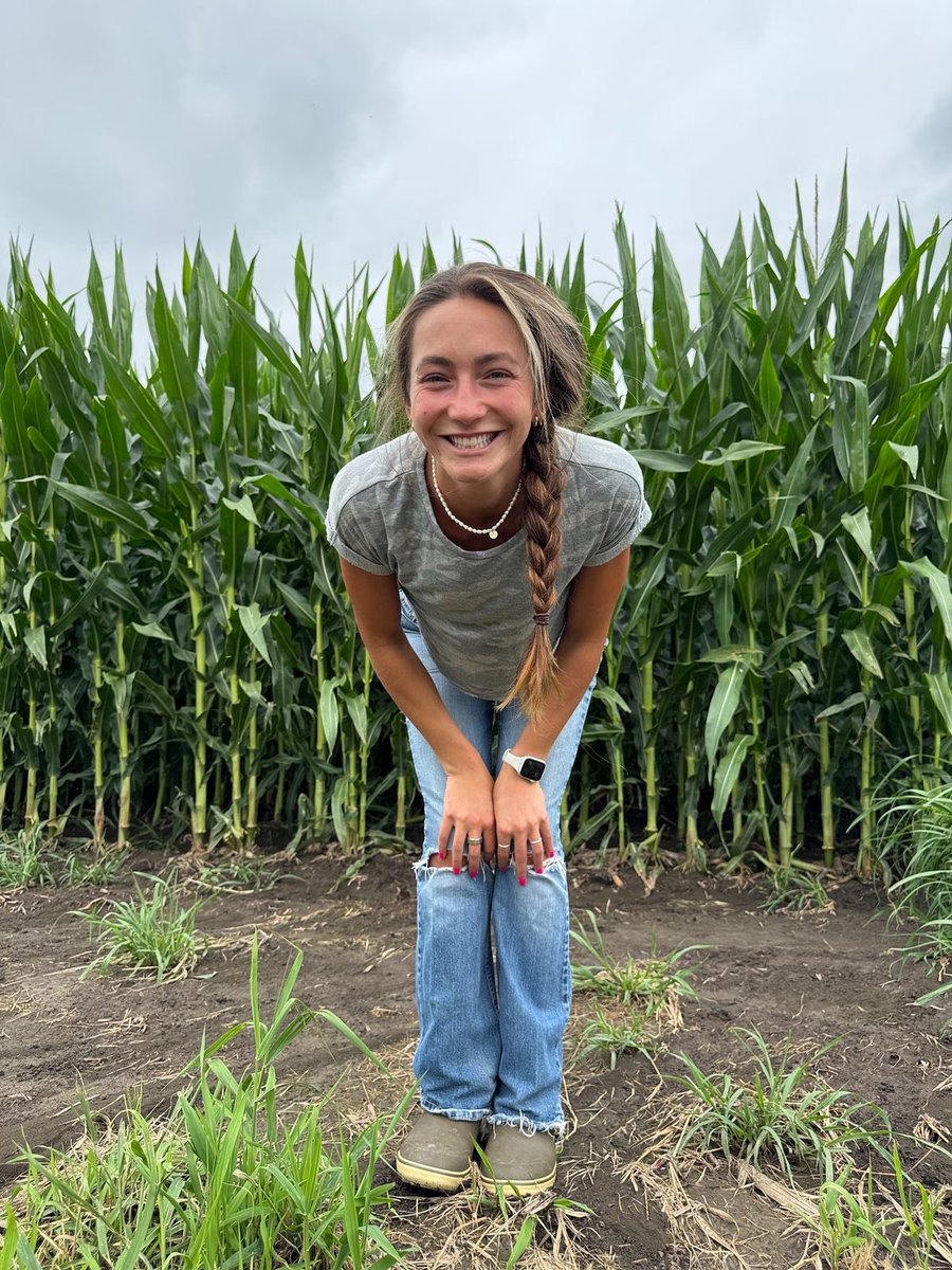 laurafarmhit's tweet image. Golden fields, fresh air, and a heart full of gratitude 🌾✨ Nothing beats farm life.” #LauraFarms #FarmLife #NebraskaSunset